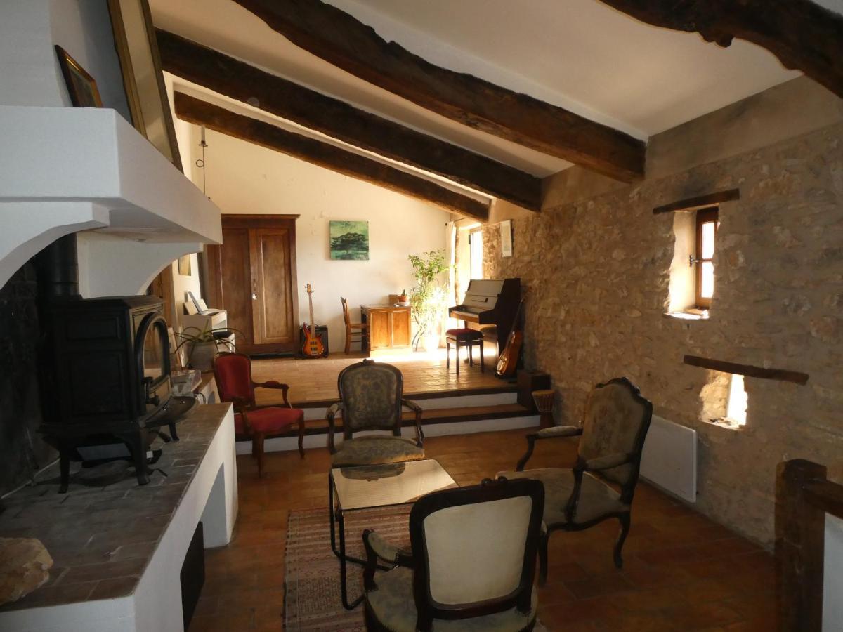 Le Jas Des Aiguiers Hotel Saint-Saturnin-les-Apt Exterior photo
