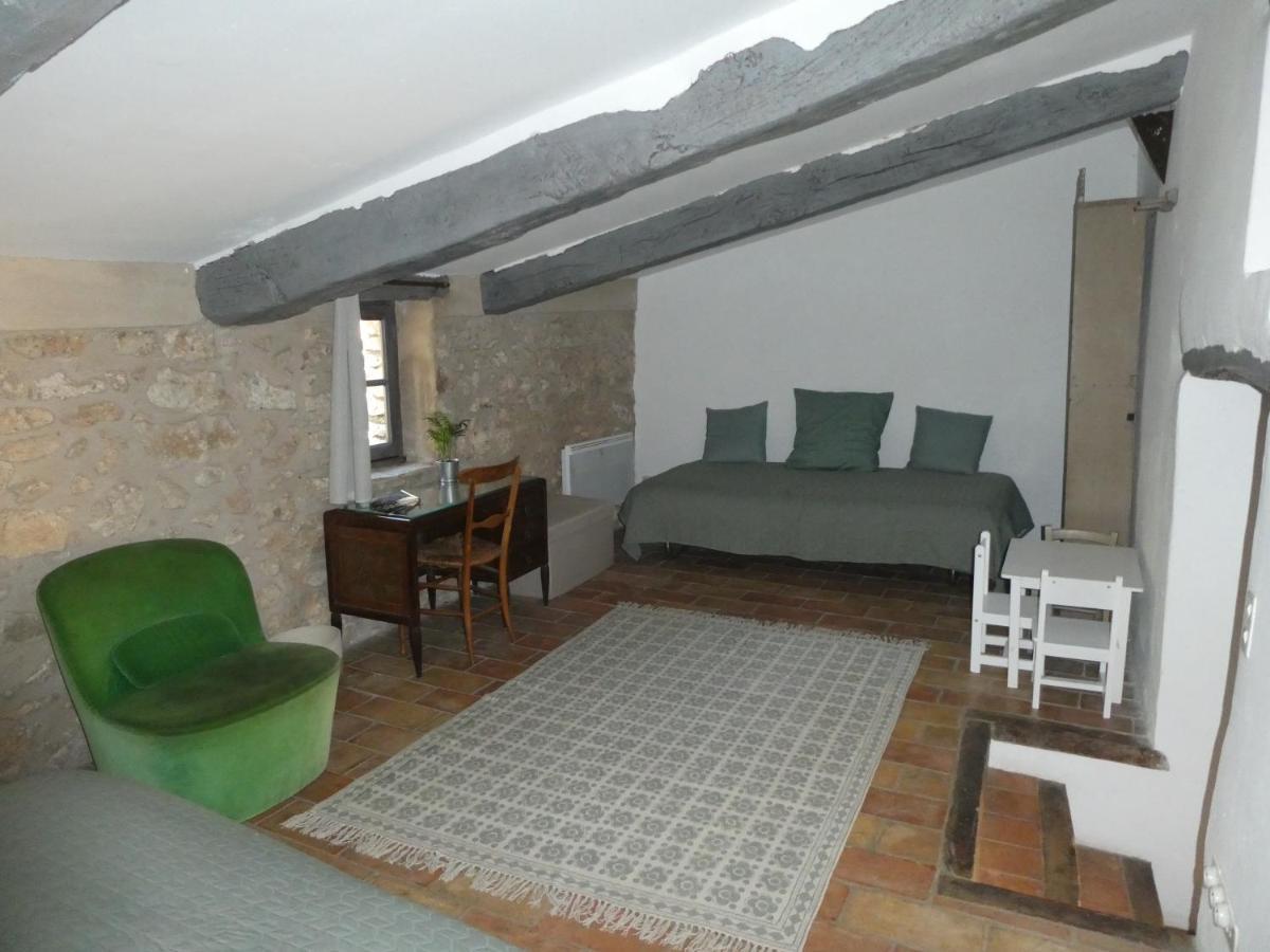 Le Jas Des Aiguiers Hotel Saint-Saturnin-les-Apt Exterior photo
